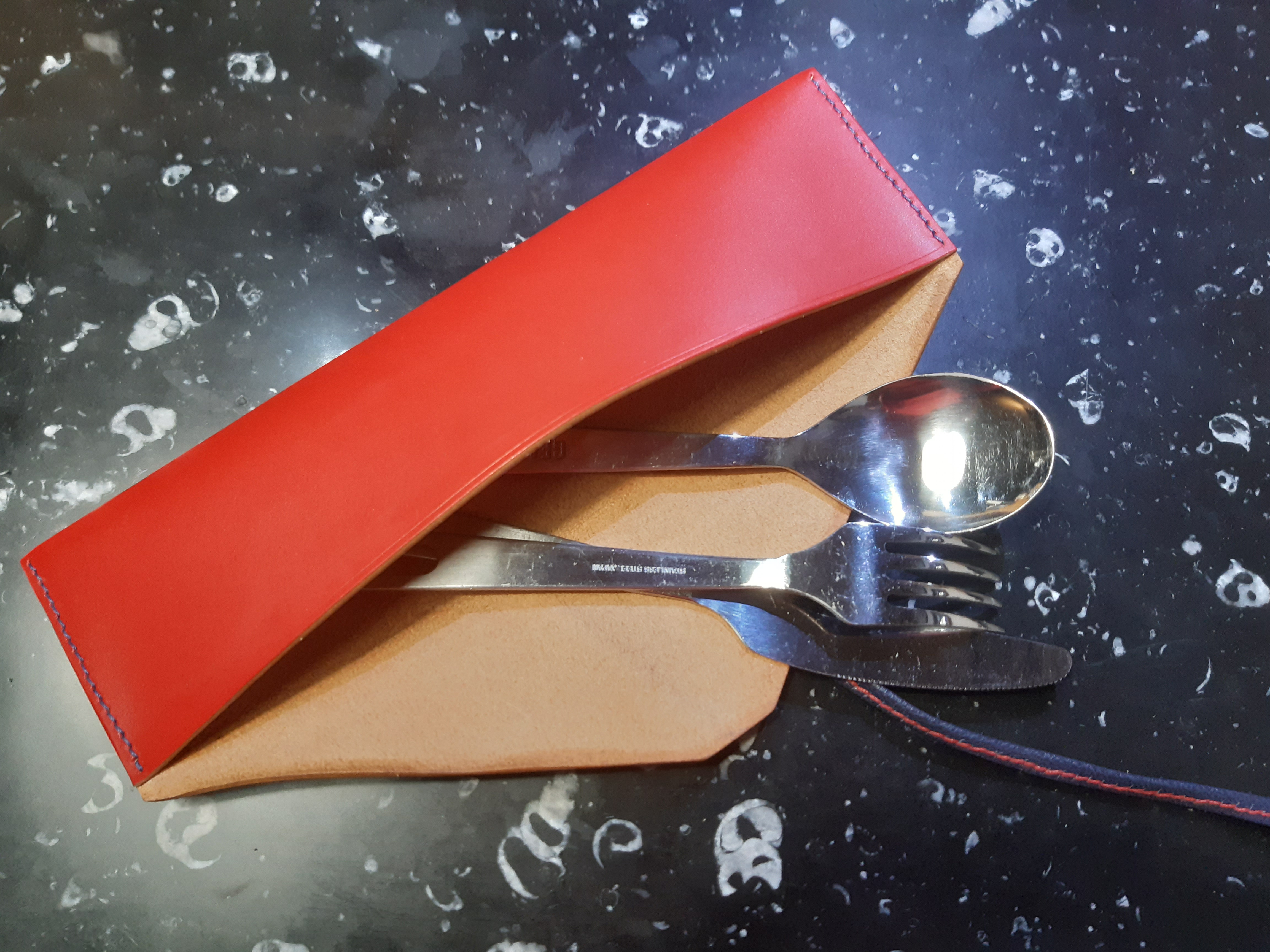 2023 Etui à couverts